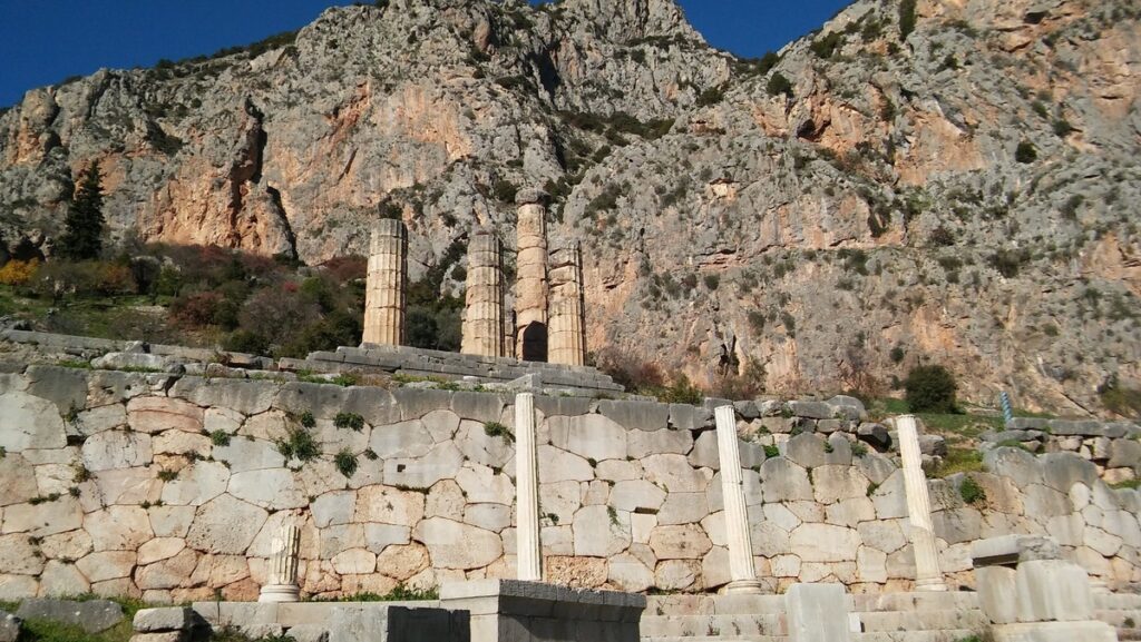 Il tempio di Apollo, Delfi