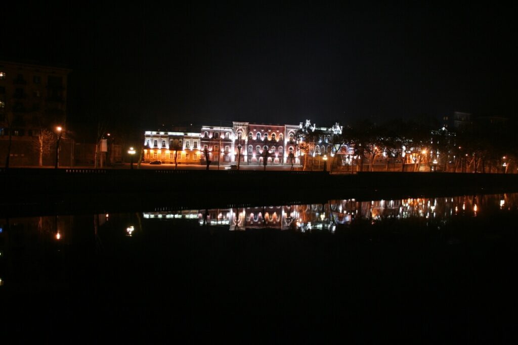 Tbilisi di notte