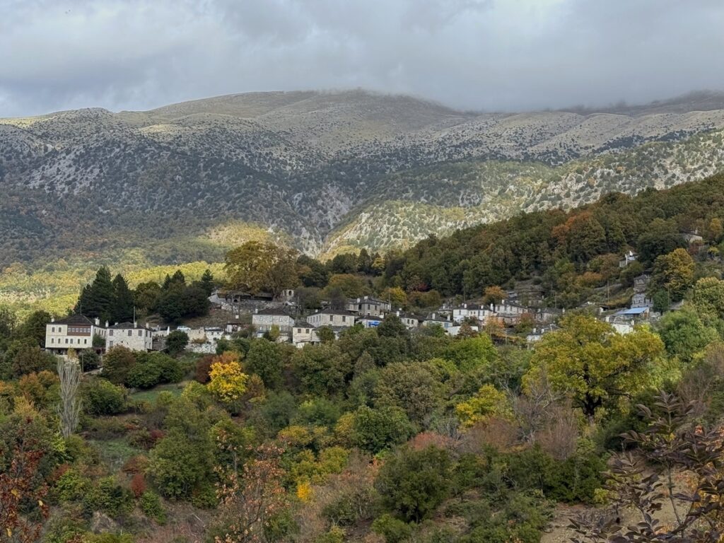 Il borgo di Mikro Papigko, Zagorohoria