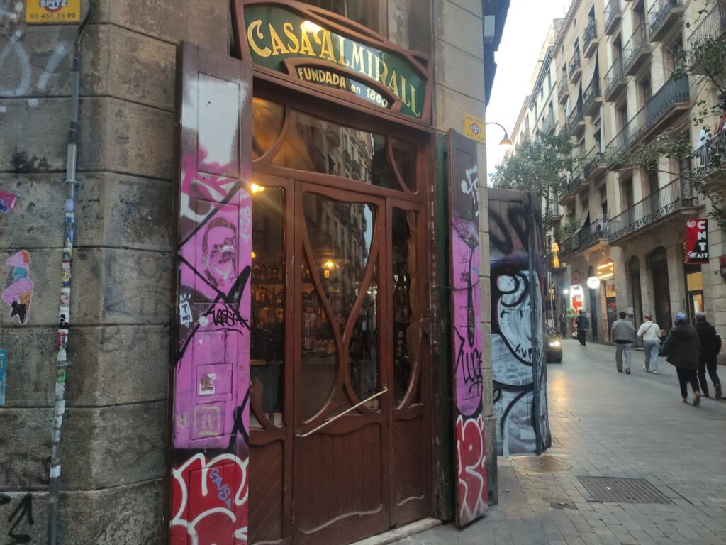 Casa Amirall, uno dei bar più antichi di Barcellona