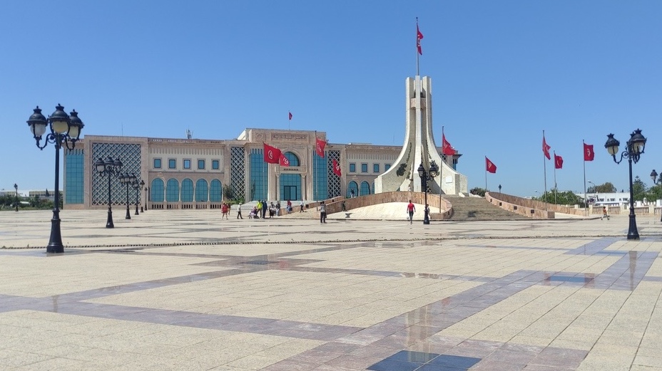 Il Monumento della Kasbah nella Piazza del Governo a Tunisi