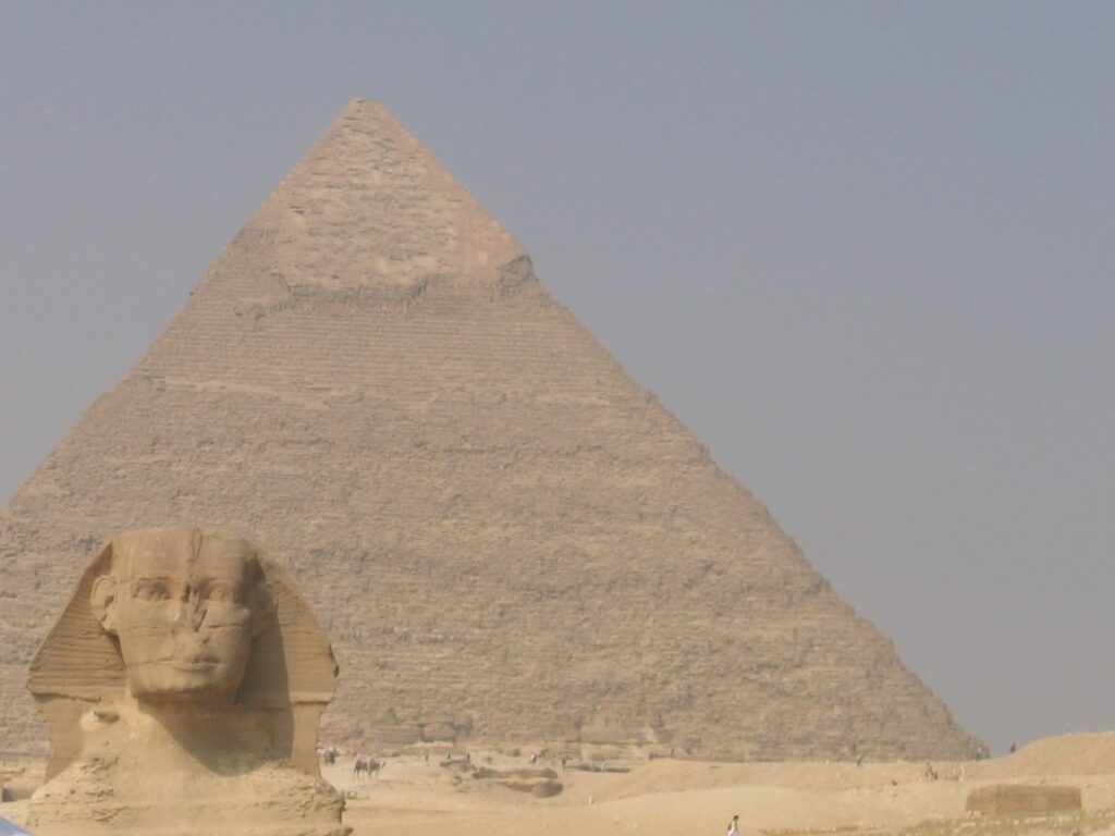 La mitica Sfinge nella Necropoli di Giza