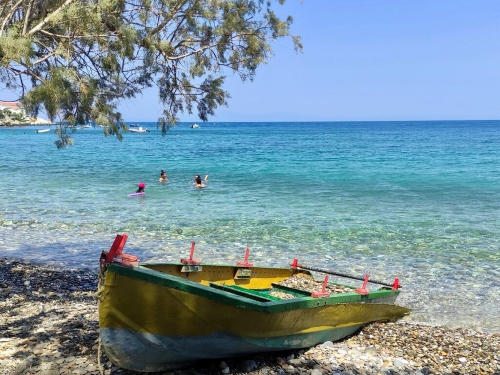 La spiaggia di Avlakia nel nord di Samos