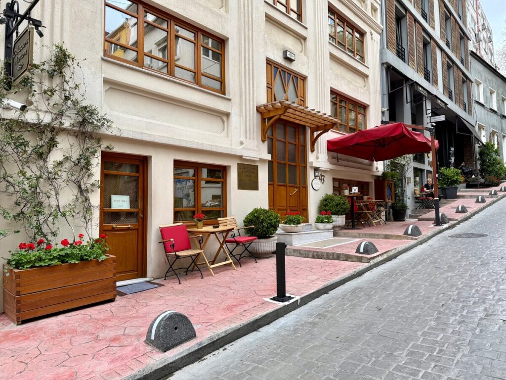 il rinnovato Çukurcuma Hamamı nella zona di Cihangir